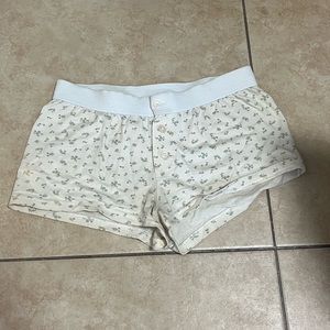☆ Brandy Shorts ☆
Fast shipping!